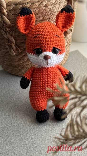 PDF Лисичка крючком. FREE crochet pattern; Аmigurumi toy patterns. Амигуруми схемы и описания на русском. Вязаные игрушки и поделки своими руками #amimore - лиса, лисица, лисёнок, лисичка из обычной пряжи.
