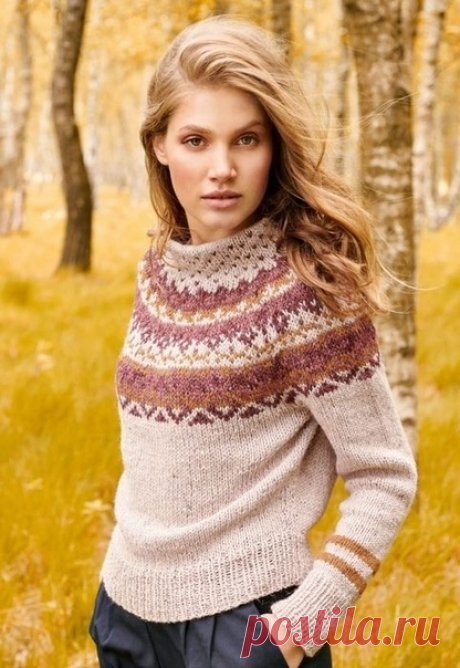 Свитер Ascot от Lana Grossa.

Размеры: 36-38 (40-42, 44-46).

Вам потребуется: 300 (350, 400) грамм бледно-розовой меланжевой (цвет 15), 100 (150, 150) грамм жёлтой меланжевой (цвет 27), 50 (100, 150) грамм бургундской меланжевой (цвет 17) и 50 (100, 100) грамм бордовой меланжевой (цвет 26) пряжи Ascot Lana Grossa, состоящей из 57% шерсти, 18% альпака, 25% вискозы, длиной нити 120 метров в 50 граммах; спицы № 5 и № 6, круговые спицы № 6.

Резинка: попеременно 1 лицевая, 1 ...